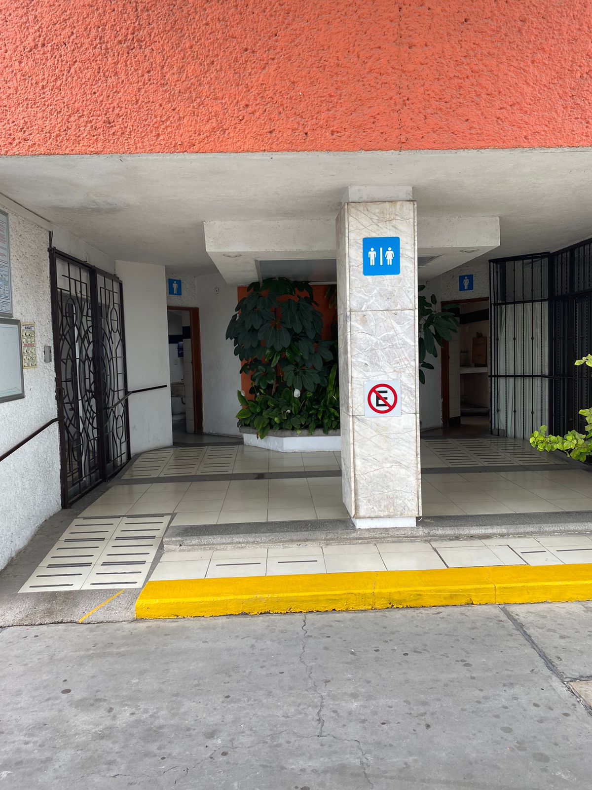 Baño de Local comercial en venta - San Luis Potosí - Santiago de Querétaro…